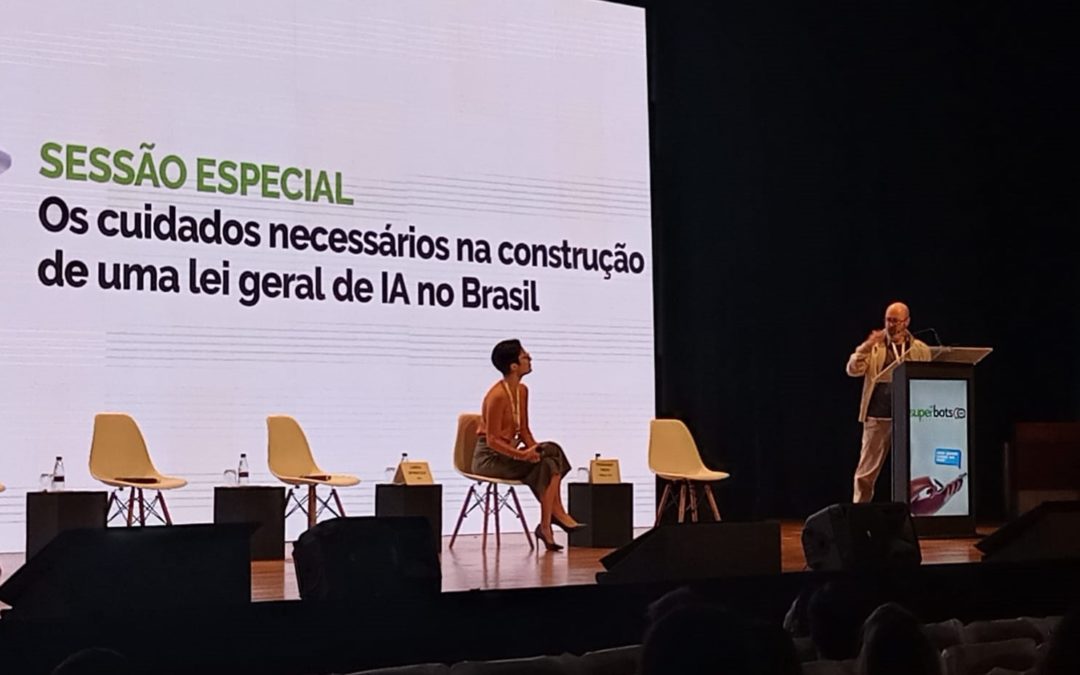 Líder do Grupo de Trabalho de IA da ABES realiza palestra no Super Bots Experience 2022