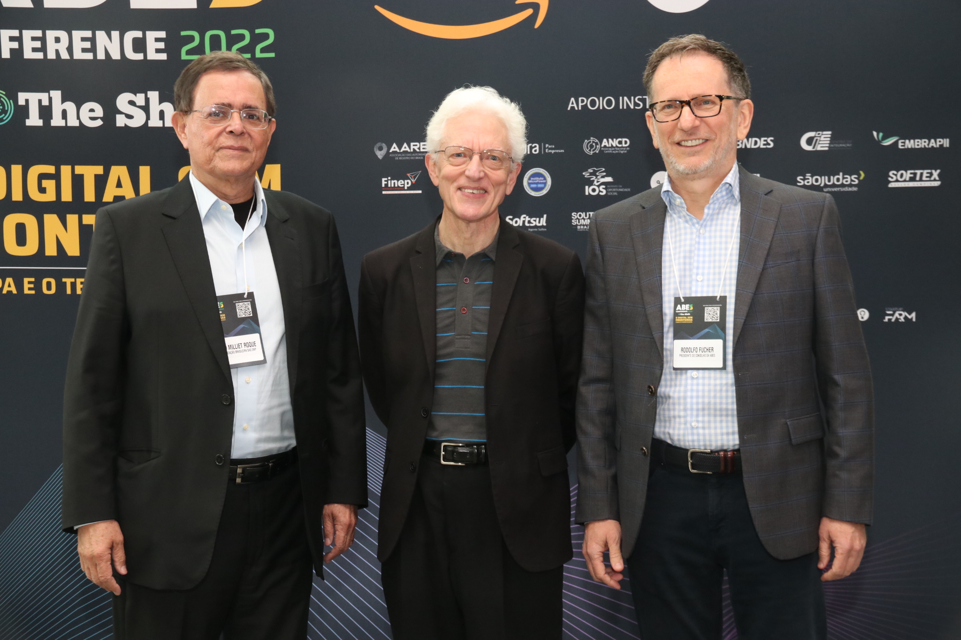 “Algoritmos não podem se apaixonar, por isso nunca haverá uma Inteligência Artificial Geral”, diz Barry Smith durante congresso da ABES