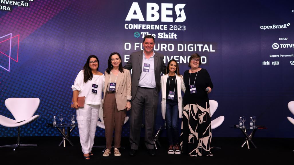 Despertando talentos na era digital: a importância da proficiência tecnológica