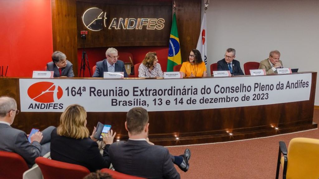 MCTI e Finep anunciam R$ 1,2 bilhão para infraestrutura de pesquisa do país