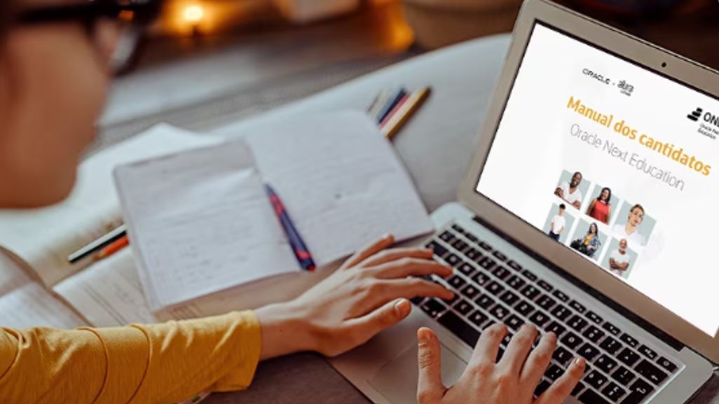 Comece 2024 se especializando em IA, Oracle oferece cursos e certificações