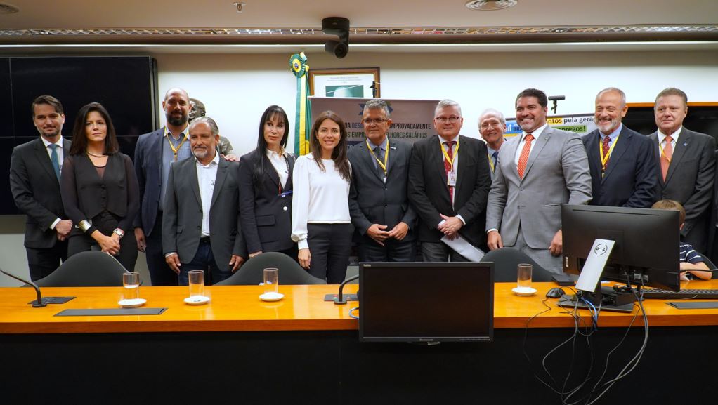 ABES participa da coletiva de imprensa e do manifesto a favor da discussão democrática sobre a desoneração da folha