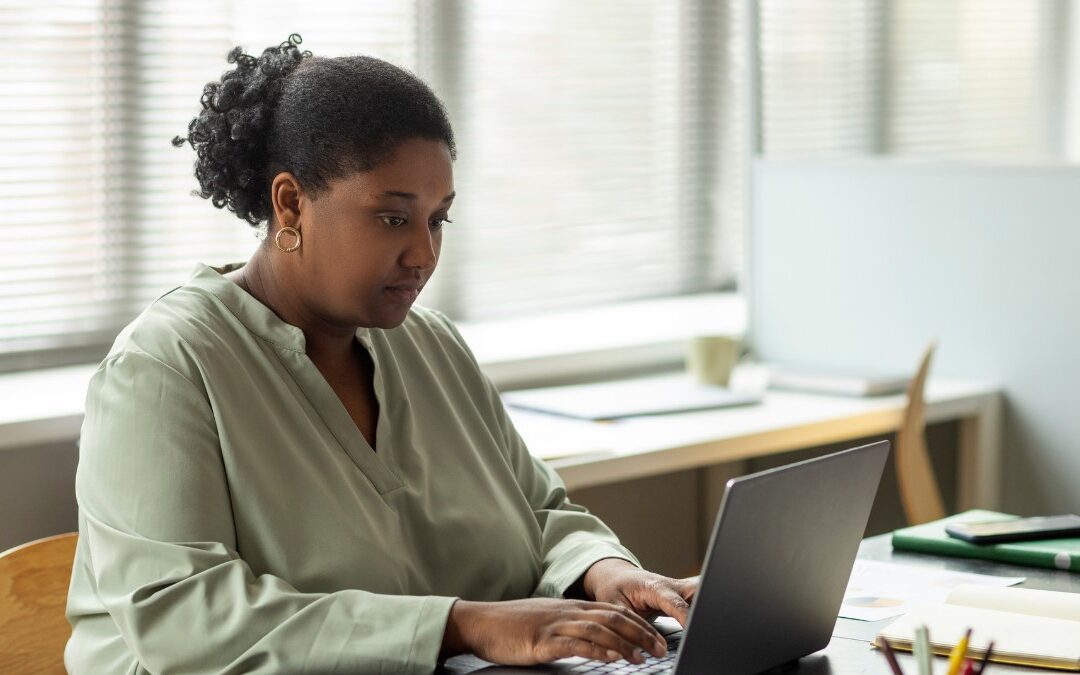 Novo estudo da ADP Research mostra que brasileiros veem impacto positivo da IA no trabalho