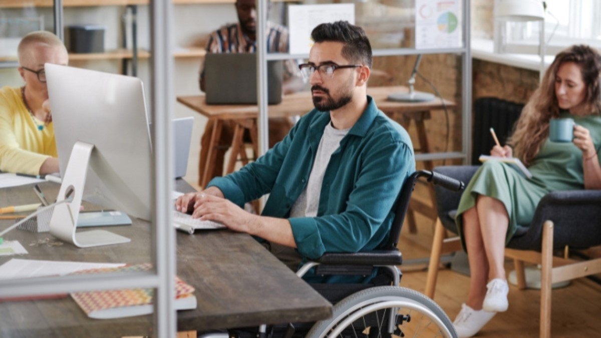 Bradesco e DIO lançam Bootcamp para formação de Java & QA Developer com foco na inclusão de PcD