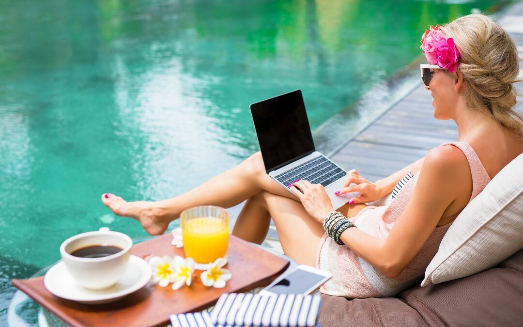 Pesquisa de RH na área de TI revela opção por trabalho híbrido e valorização de políticas de diversidade e inclusão, formação, treinamento e desenvolvimento