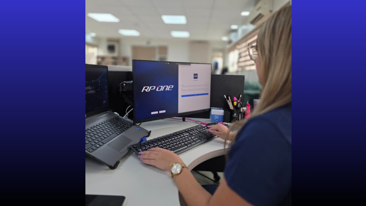 RP Info integra soluções e lança tecnologia com assistente virtual de IA para apoiar decisões no varejo