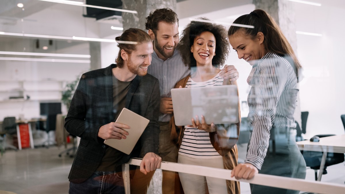 Mais de 10 mil vagas: Secretaria da Educação do Estado de São Paulo e CIEE abrem processo seletivo para programa de estágio